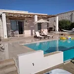Kallixeni Villa *