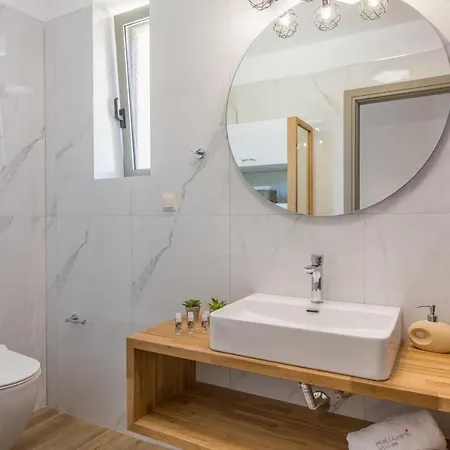 Kallixeni * העיירה רתימנו